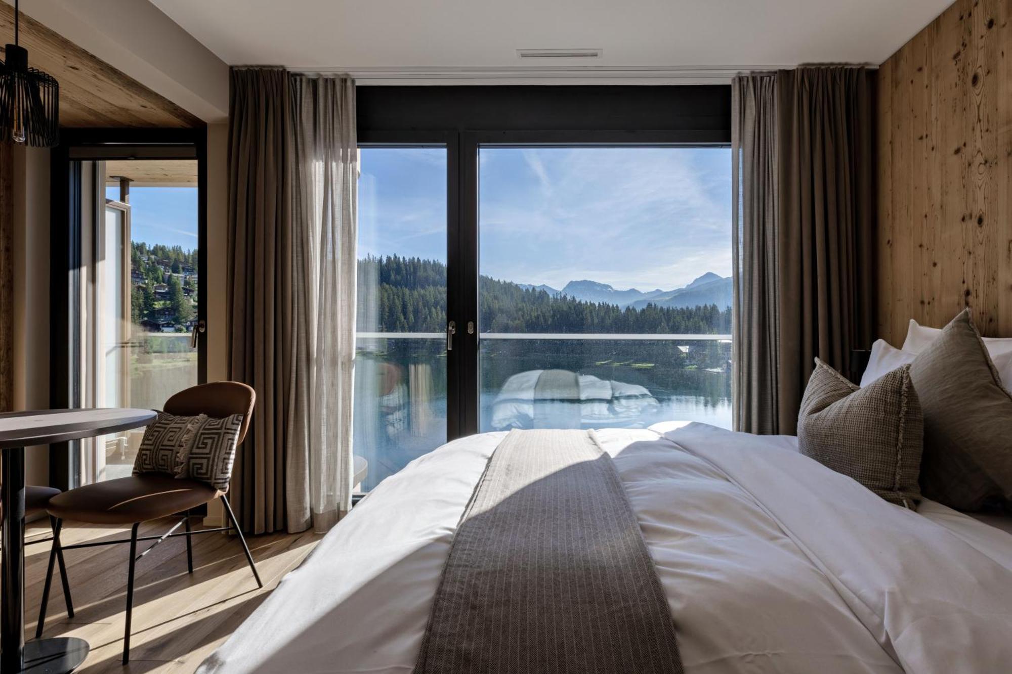 Postresidenz Am See Arosa Ruang foto
